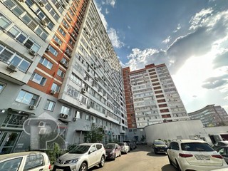 Купить 4-комнатную квартиру, №383804
