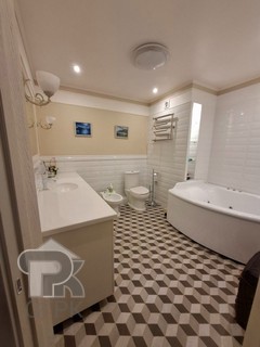 Купить 4-комнатную квартиру, №388079