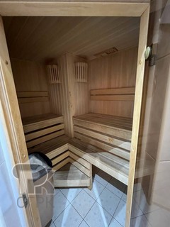 Купить 5-комнатную квартиру, №385175