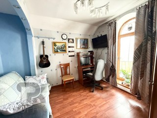 Купить 5-комнатную квартиру, №388482