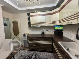 Купить 3-комнатную квартиру, №390539
