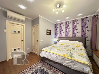 Купить 4-комнатную квартиру, №388307