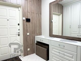 Купить 4-комнатную квартиру, №385719