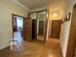 Купить 3-комнатную квартиру, №371188