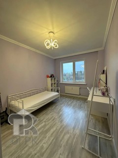 Купить 3-комнатную квартиру, №390083