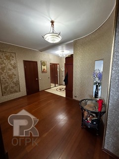 Купить 4-комнатную квартиру, №389532
