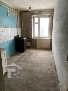 Купить 4-комнатную квартиру, №384853
