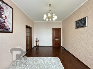 Купить 4-комнатную квартиру, №390833