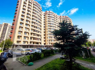 Купить 4-комнатную квартиру, №386348