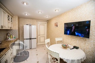 Купить 3-комнатную квартиру, №389253