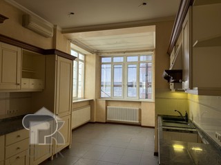 Купить 4-комнатную квартиру, №388275