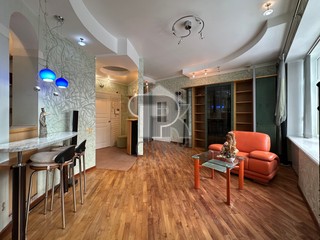 Купить 4-комнатную квартиру, №388305