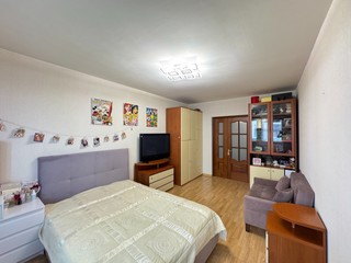 Купить 3-комнатную квартиру, №385680